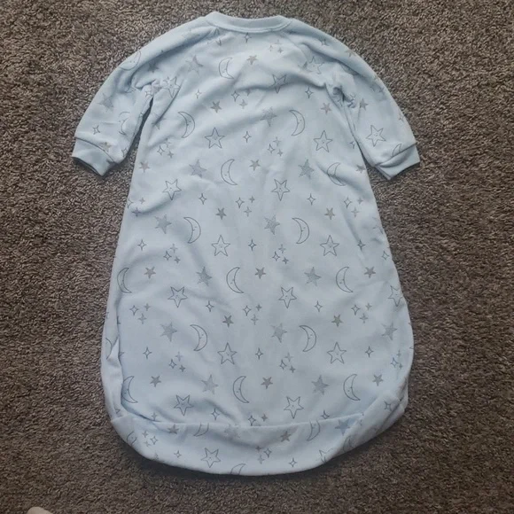 Bundle of 2 VGUC Carter's Fleece Sleep Sacks Wearable Blankets Size 3-6 Months - Picture 8 of 9